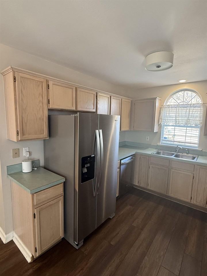 5364 Appledore Ln - Photo 5 of 17