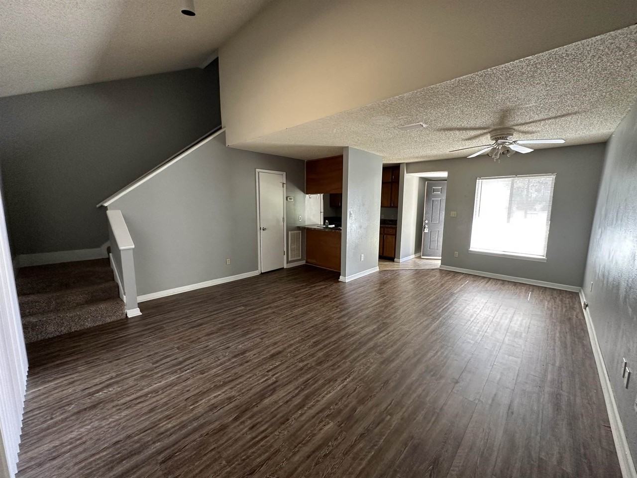 1571 Keily Run - Photo 4 of 11