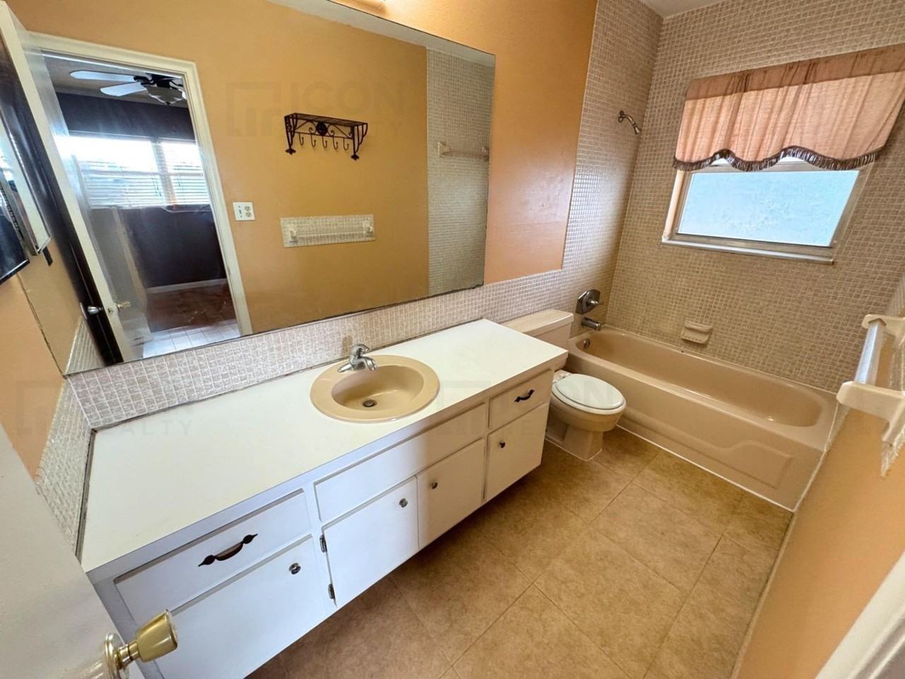 2060 Nw 48th Ter #308 - Photo 6 of 9