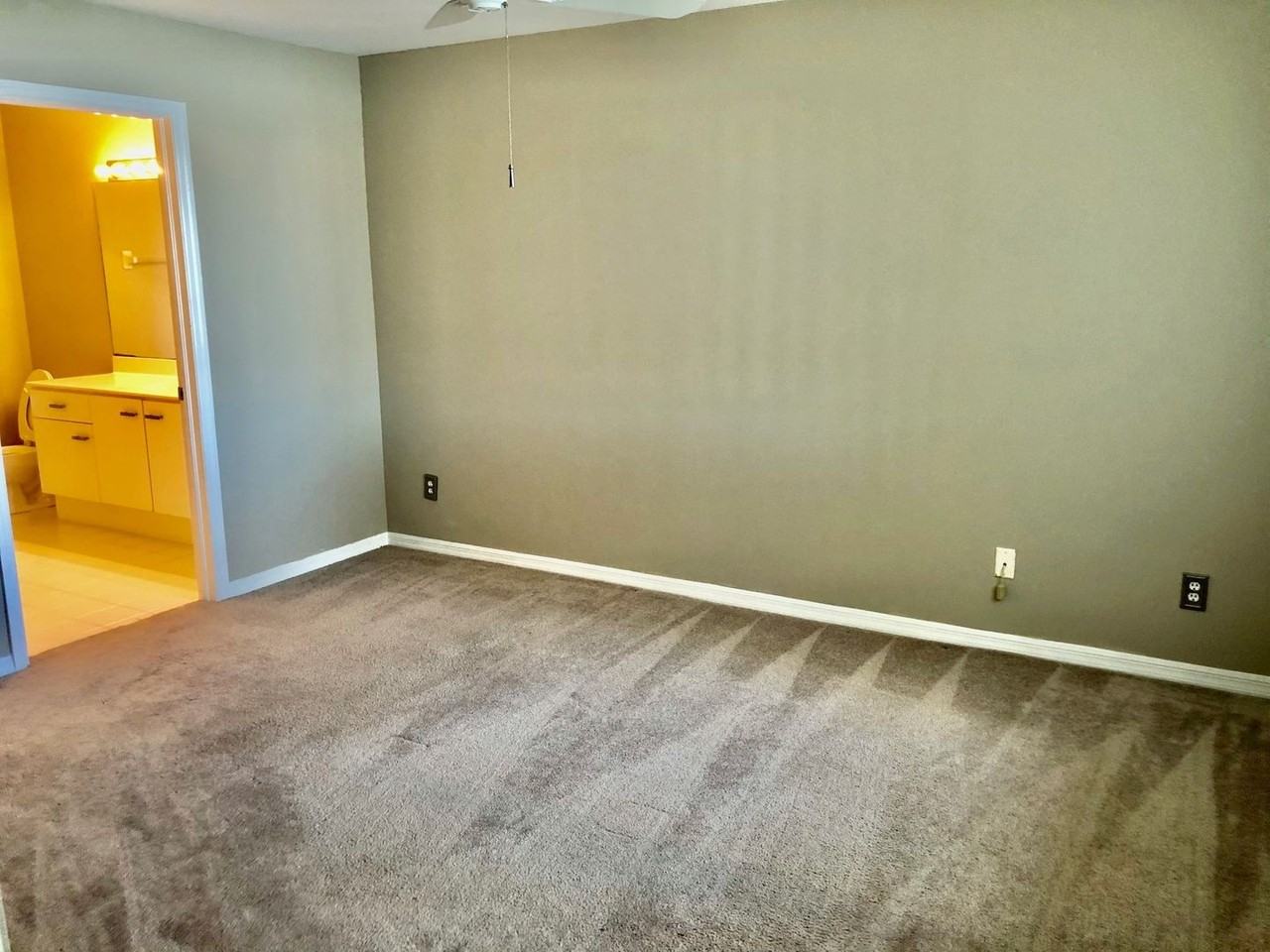 7712 Jewel Ln - Photo 4 of 15