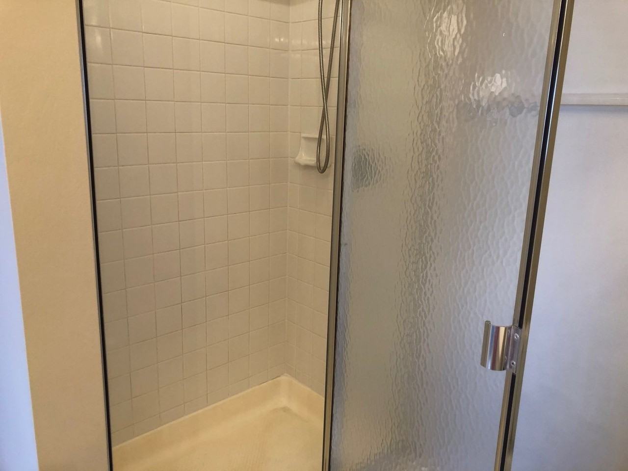 7712 Jewel Ln - Photo 7 of 15