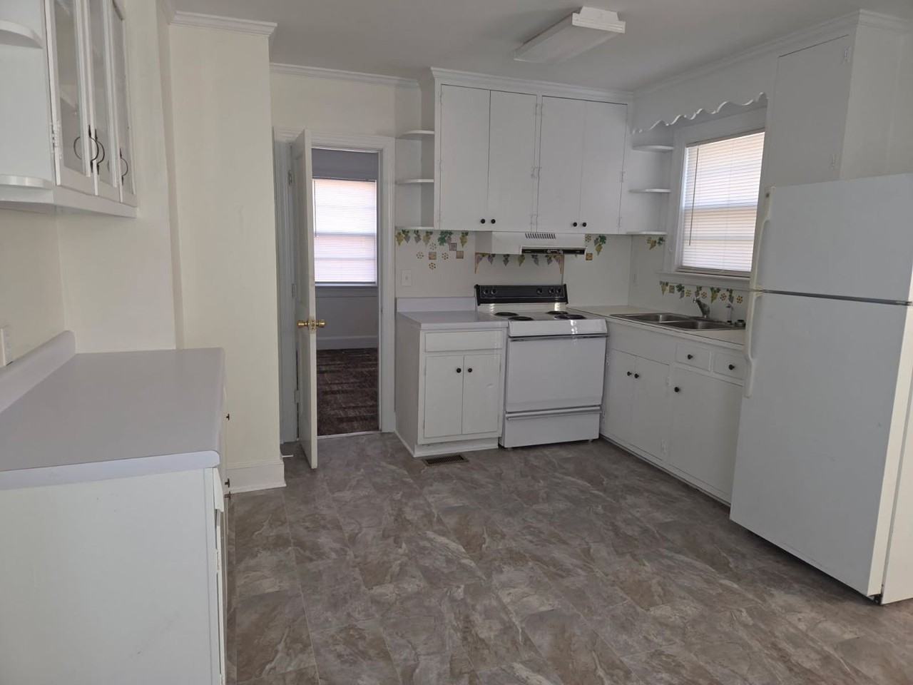 1809 Palm St - Photo 6 of 11