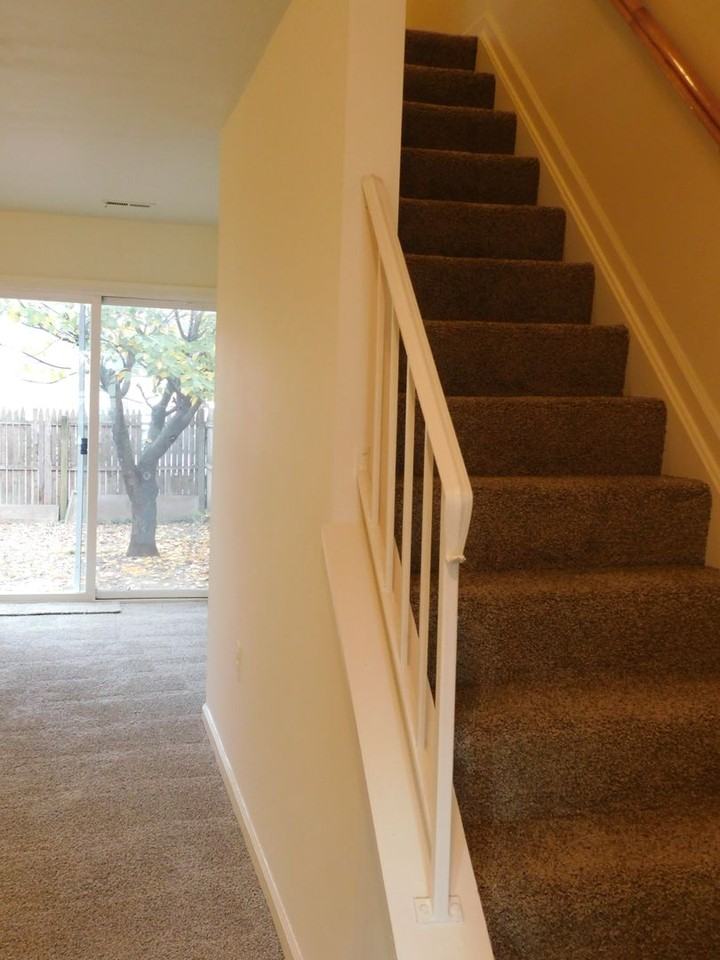 221 Kimberly Way - Photo 3 of 17