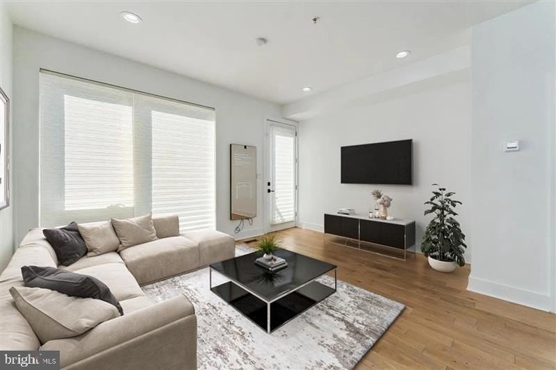 3916 14th St Nw Unit 2 #2 - Photo 2 of 10