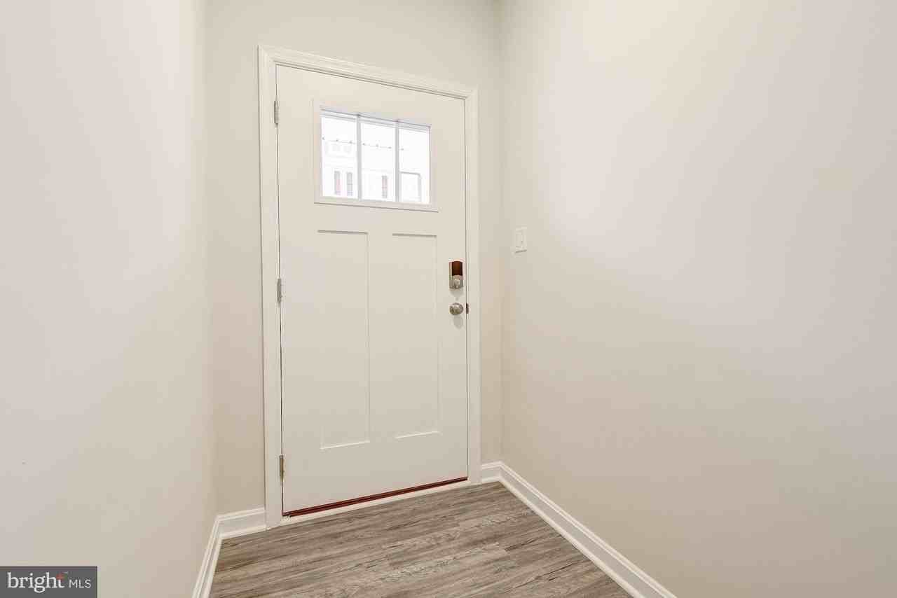 3108 Laurel Hill Rd - Photo 5 of 32