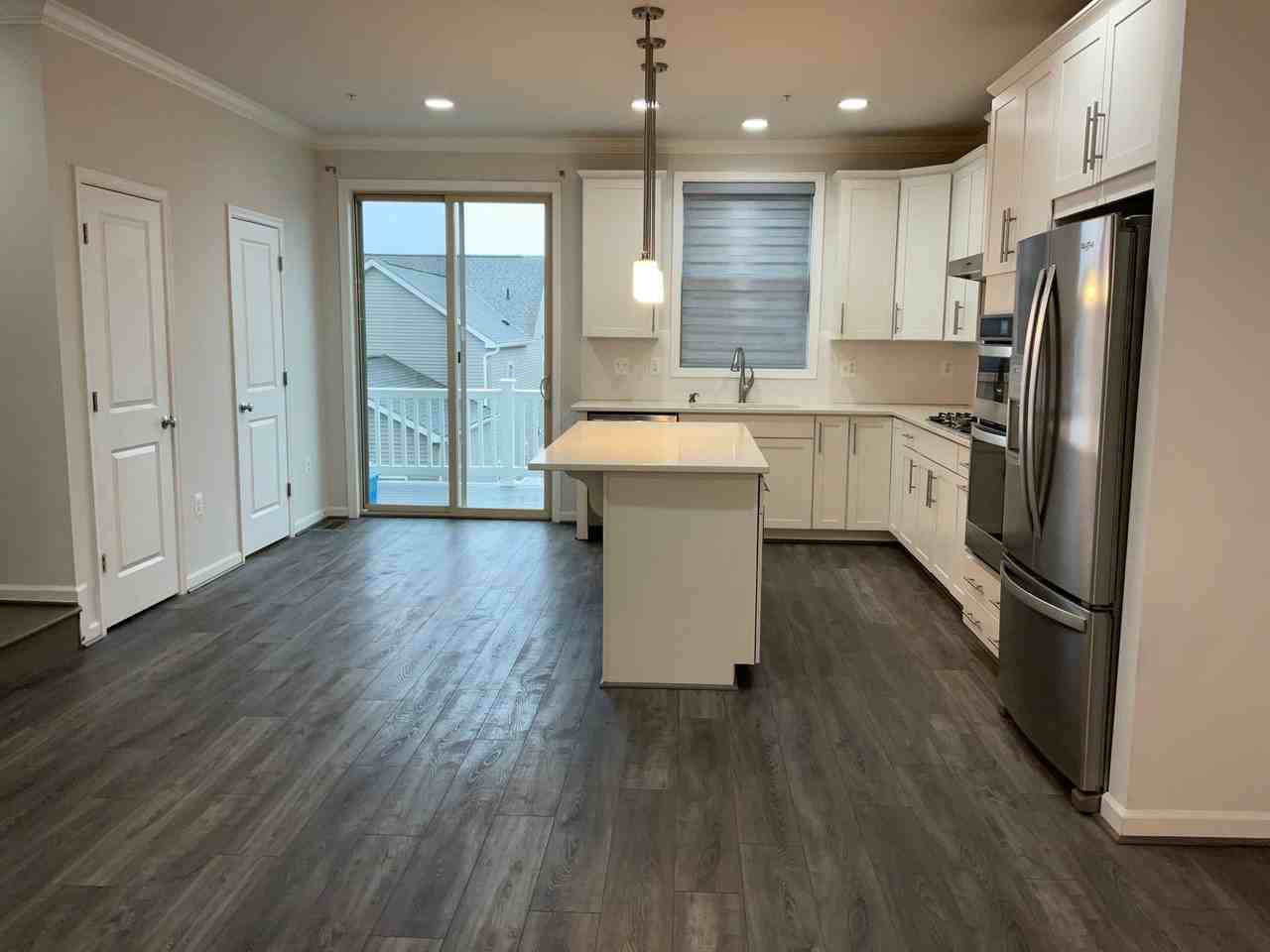 22014 Caspian Tern Dr - Photo 3 of 33