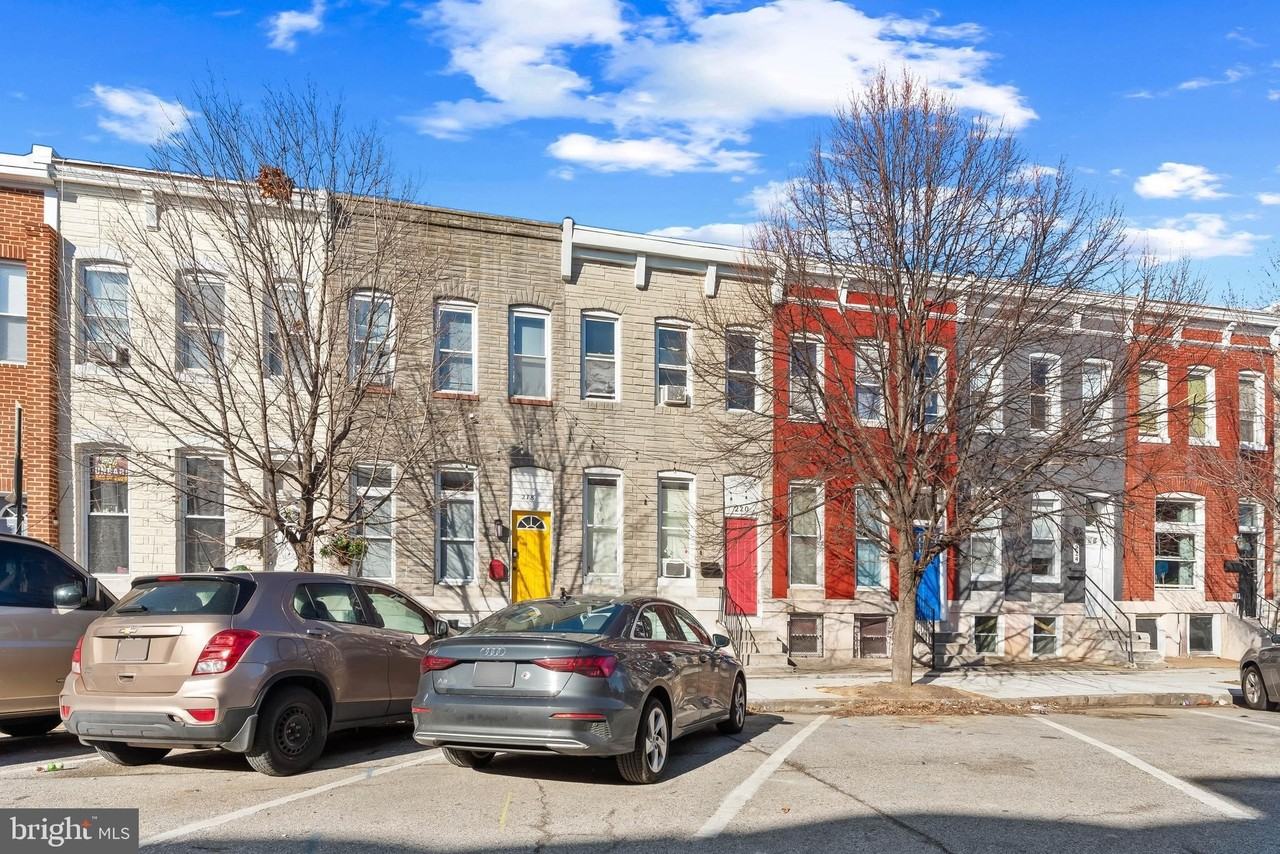 220 N Luzerne Ave - Photo 4 of 43