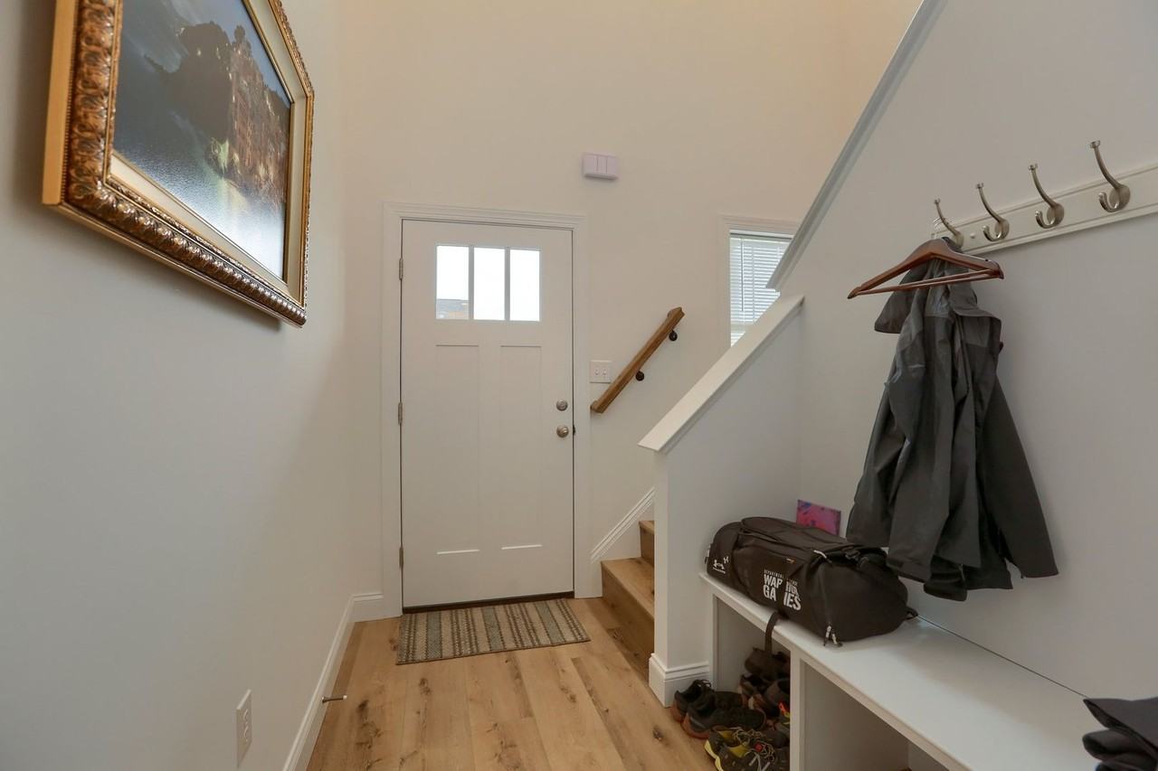 40 Crest Vw - Photo 5 of 37