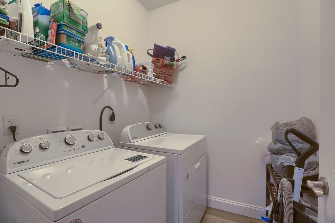 42 Crest Vw - Photo 6 of 37