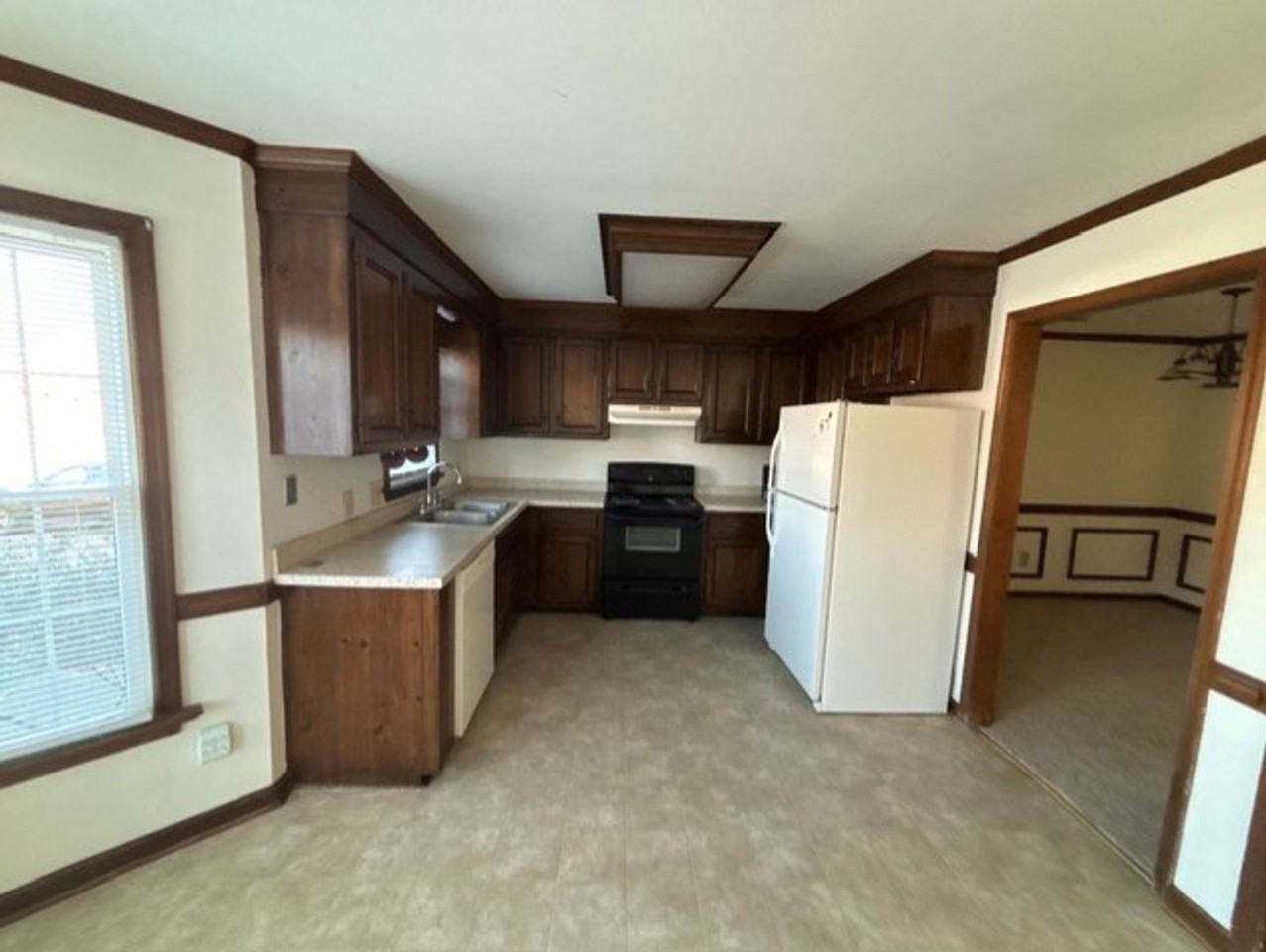 4317 Sugarleaf Ct - Photo 7 of 32