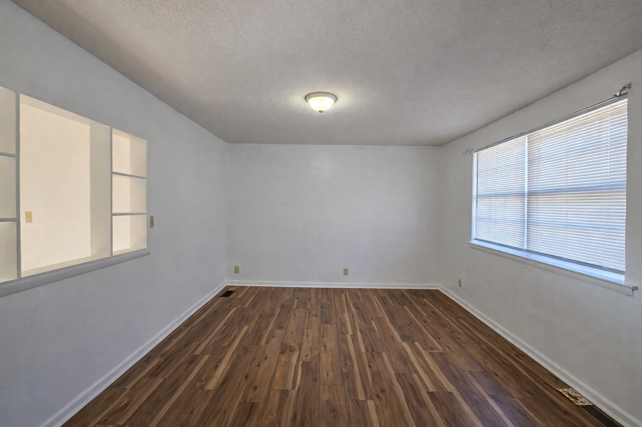 326 Destin Dr - Photo 7 of 38