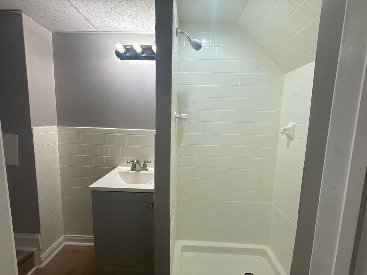 7930 Kavanagh Rd - Photo 7 of 12