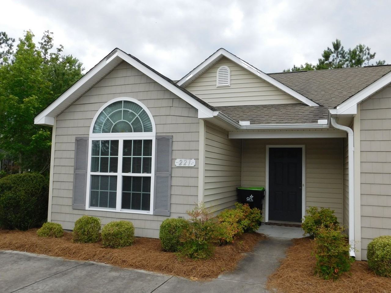 221 Church Hill Ct - Photo 2 of 19