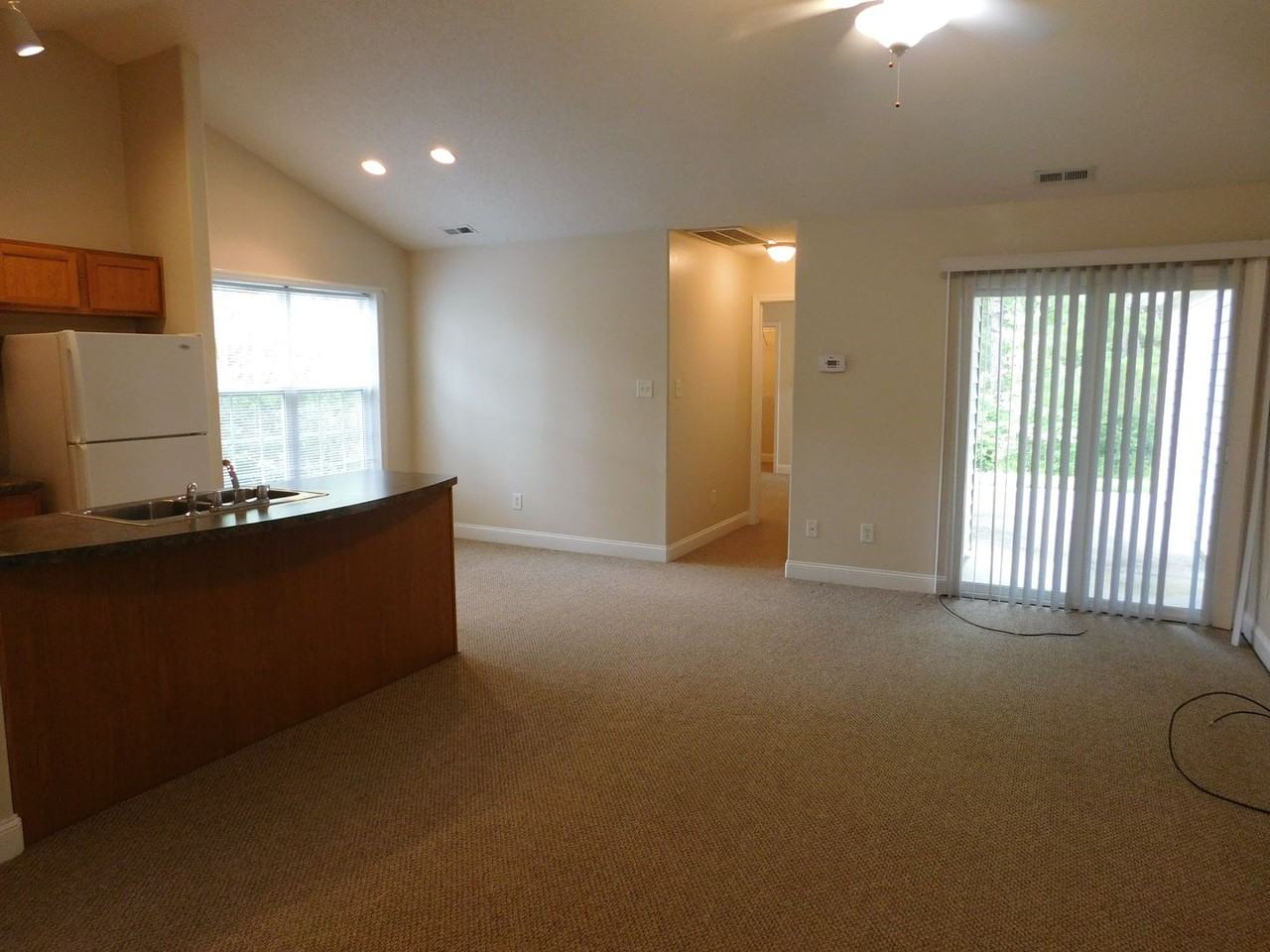 221 Church Hill Ct - Photo 7 of 19