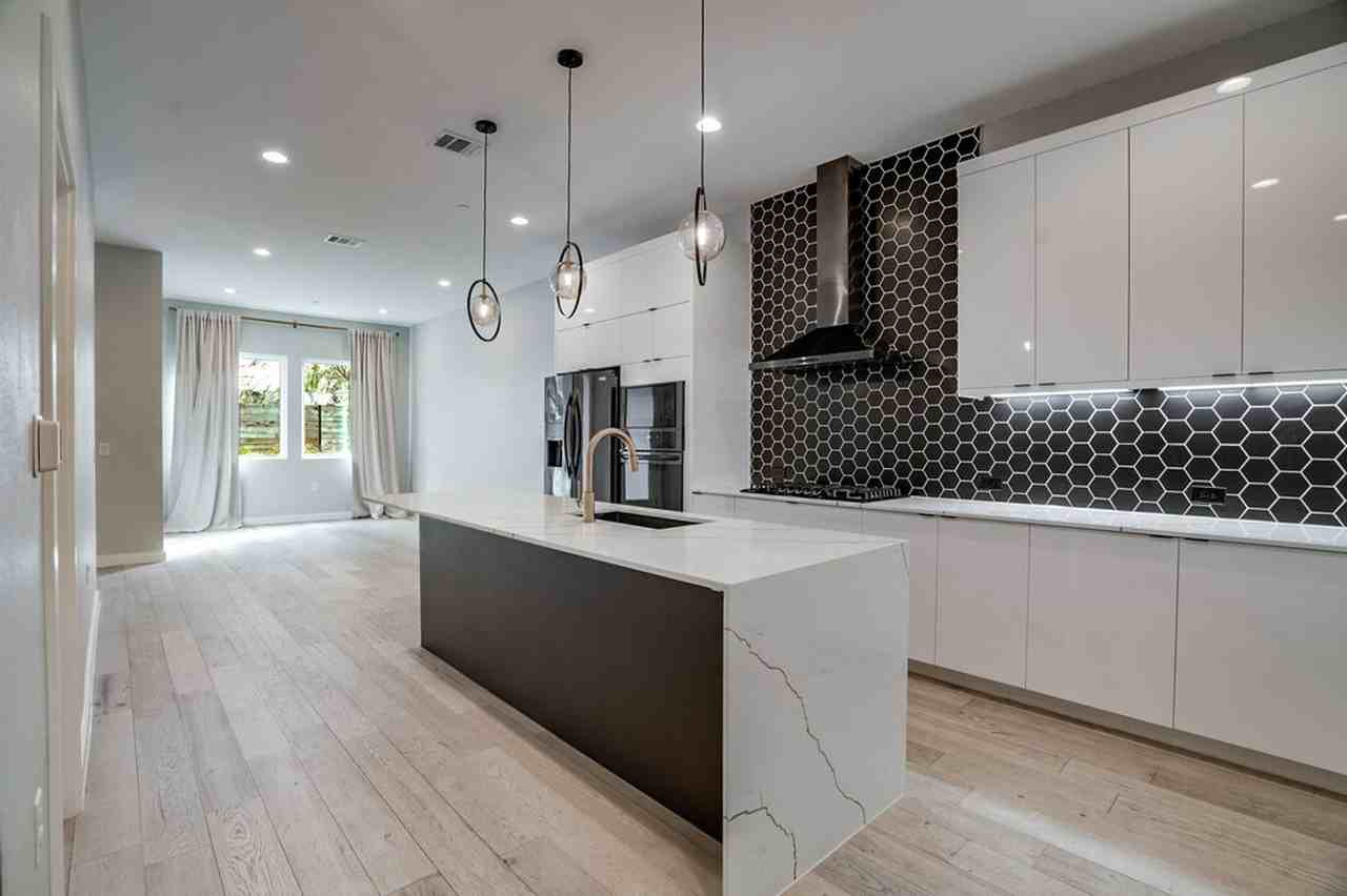 2108 Tillery St #1105 - Photo 3 of 20