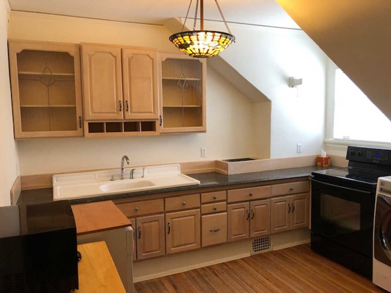 306 N Cayuga St - Photo 5 of 16