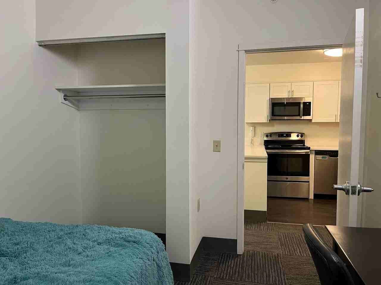 407 College Ave — Collegetown’s Best - Photo 4 of 50