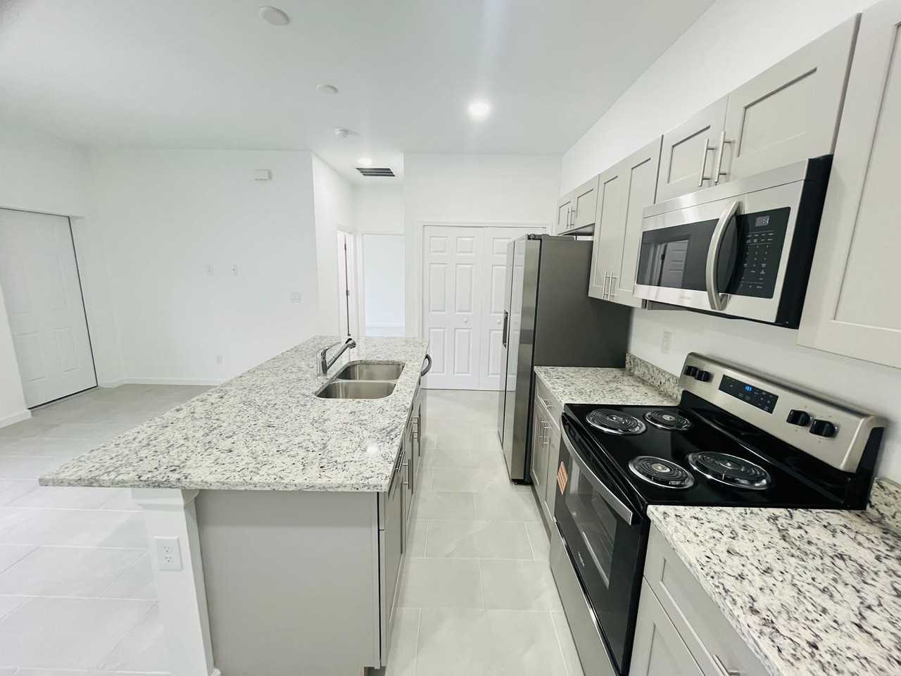 3405 49th St W - Photo 7 of 13