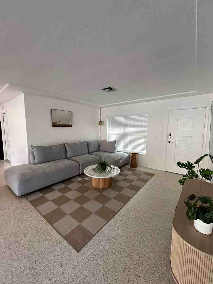 8432 136th St - Photo 7 of 37