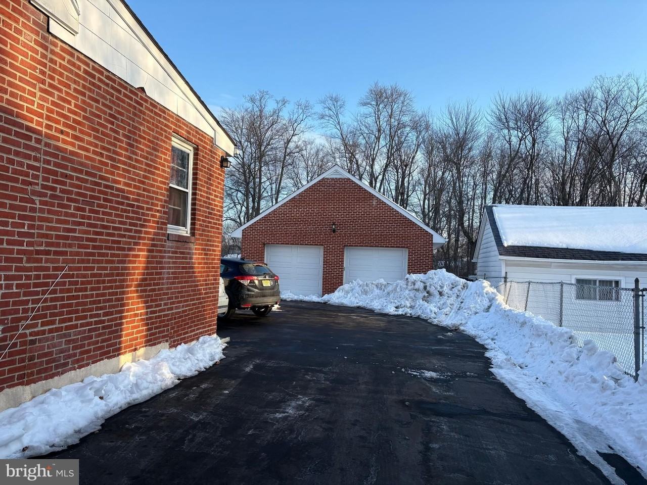 1192 Parkway Ave Apt 2 #2 - Photo 3 of 21