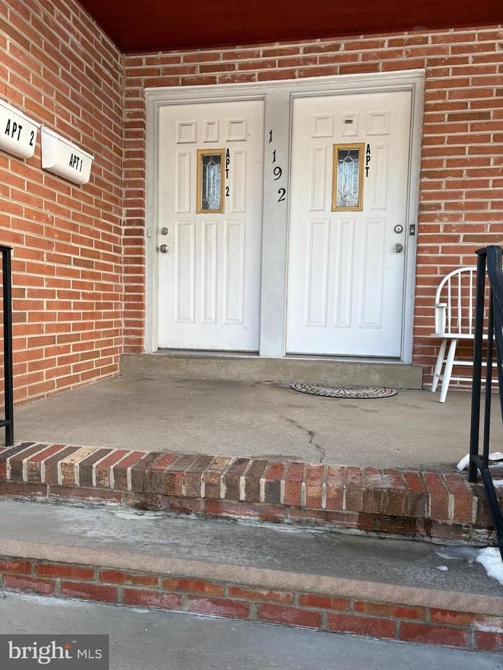 1192 Parkway Ave Apt 2 #2 - Photo 4 of 21