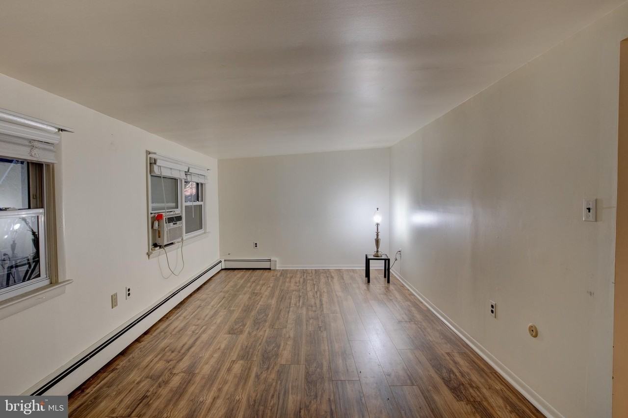 817 Fletcher Ave 2nd Fl #2ndFL - Photo 5 of 8