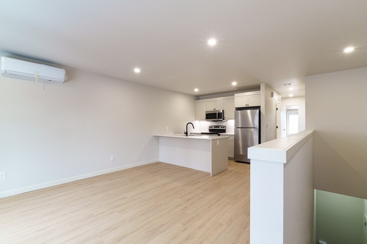 106 Renfrew Street - Photo 7 of 16