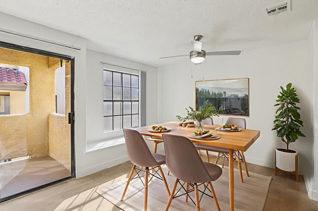 Desert Vistas Apartments - Photo 4 of 29