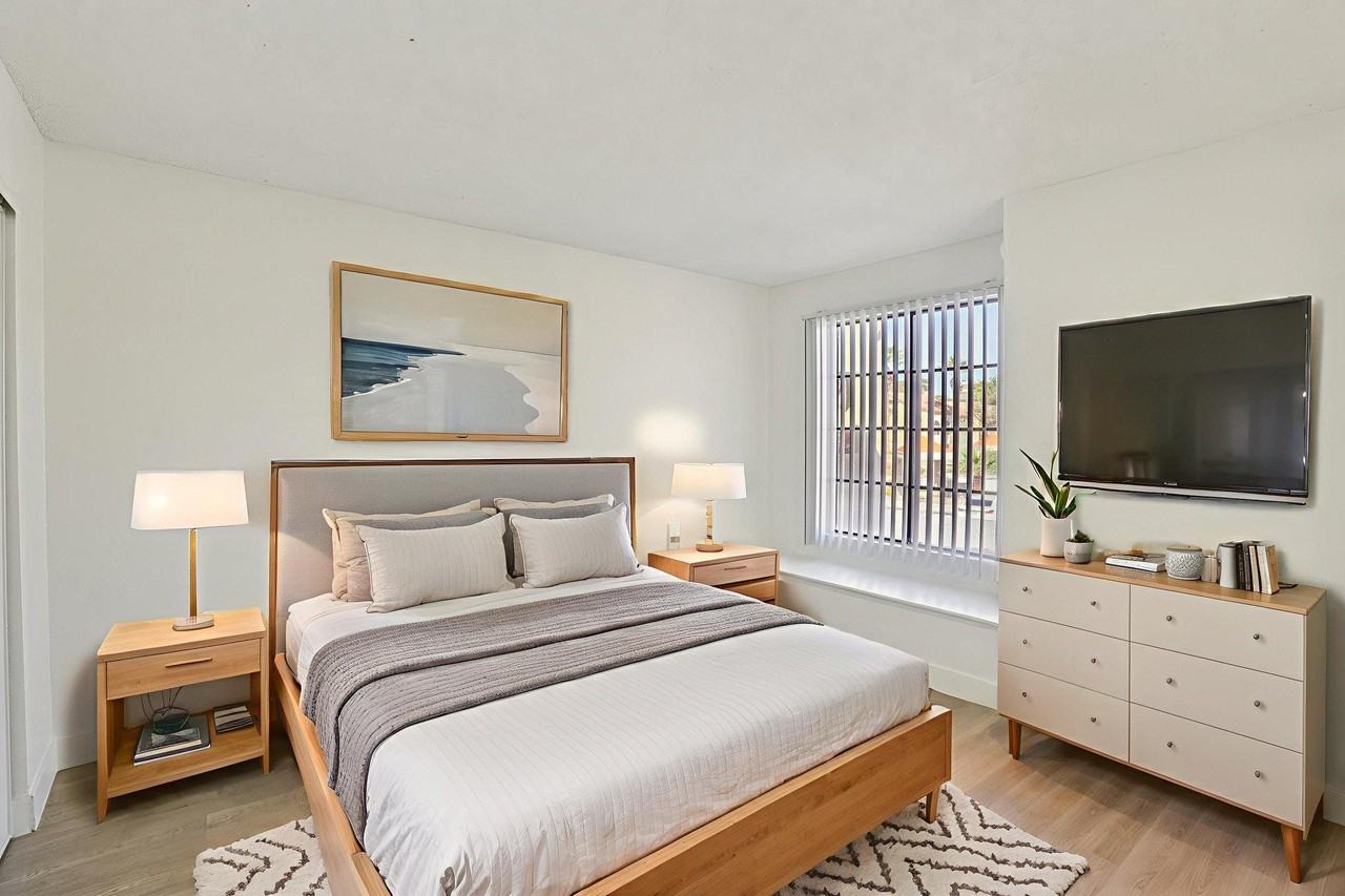 Desert Vistas Apartments - Photo 6 of 29