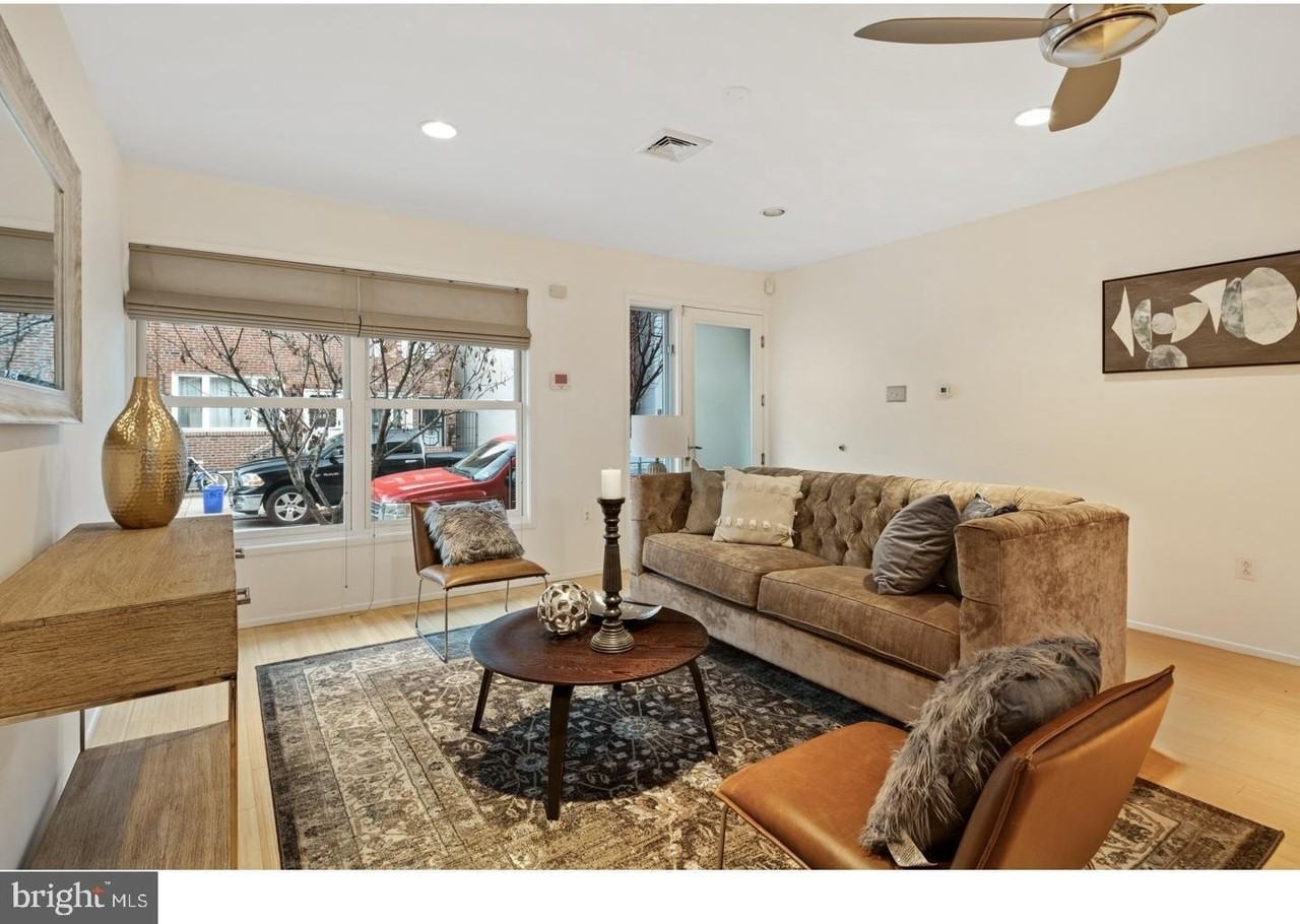 1340 E Berks St - Photo 3 of 27