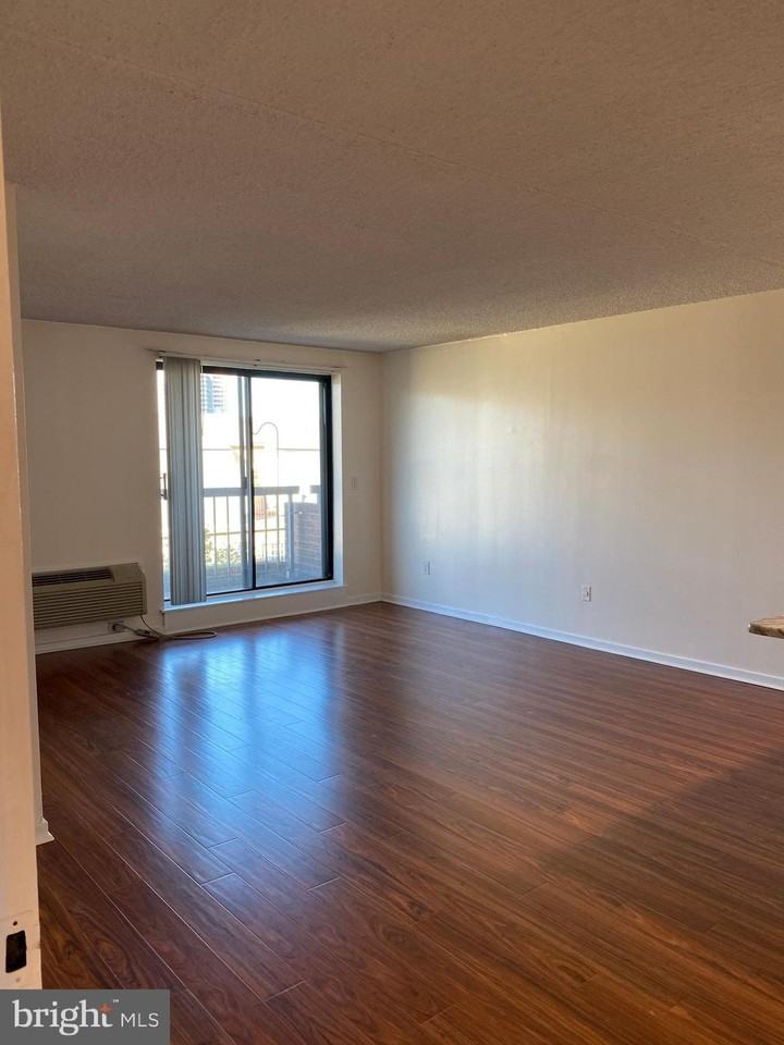 20010 Lombard St Unit 633 #633 - Photo 6 of 39