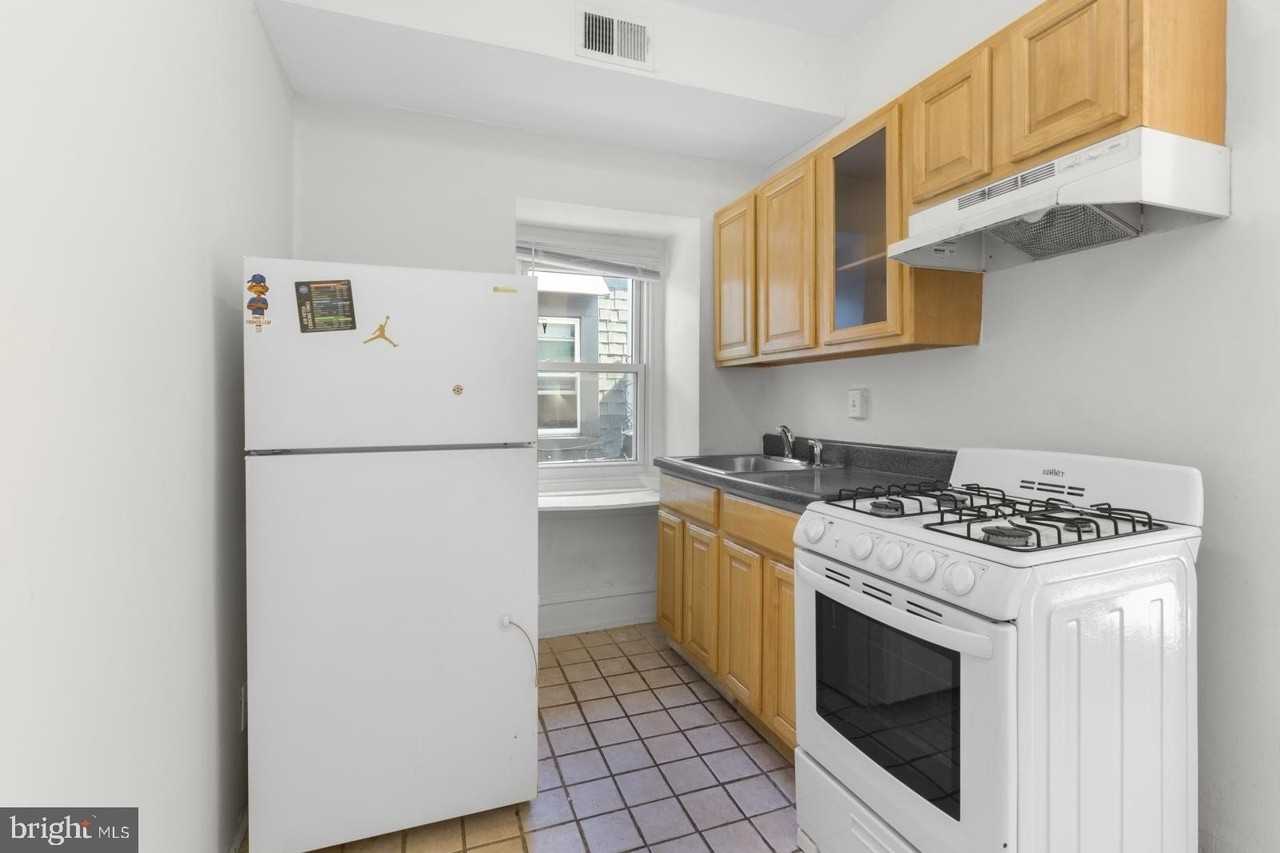 131 W Susquehanna Ave Apt 3 #3 - Photo 2 of 18