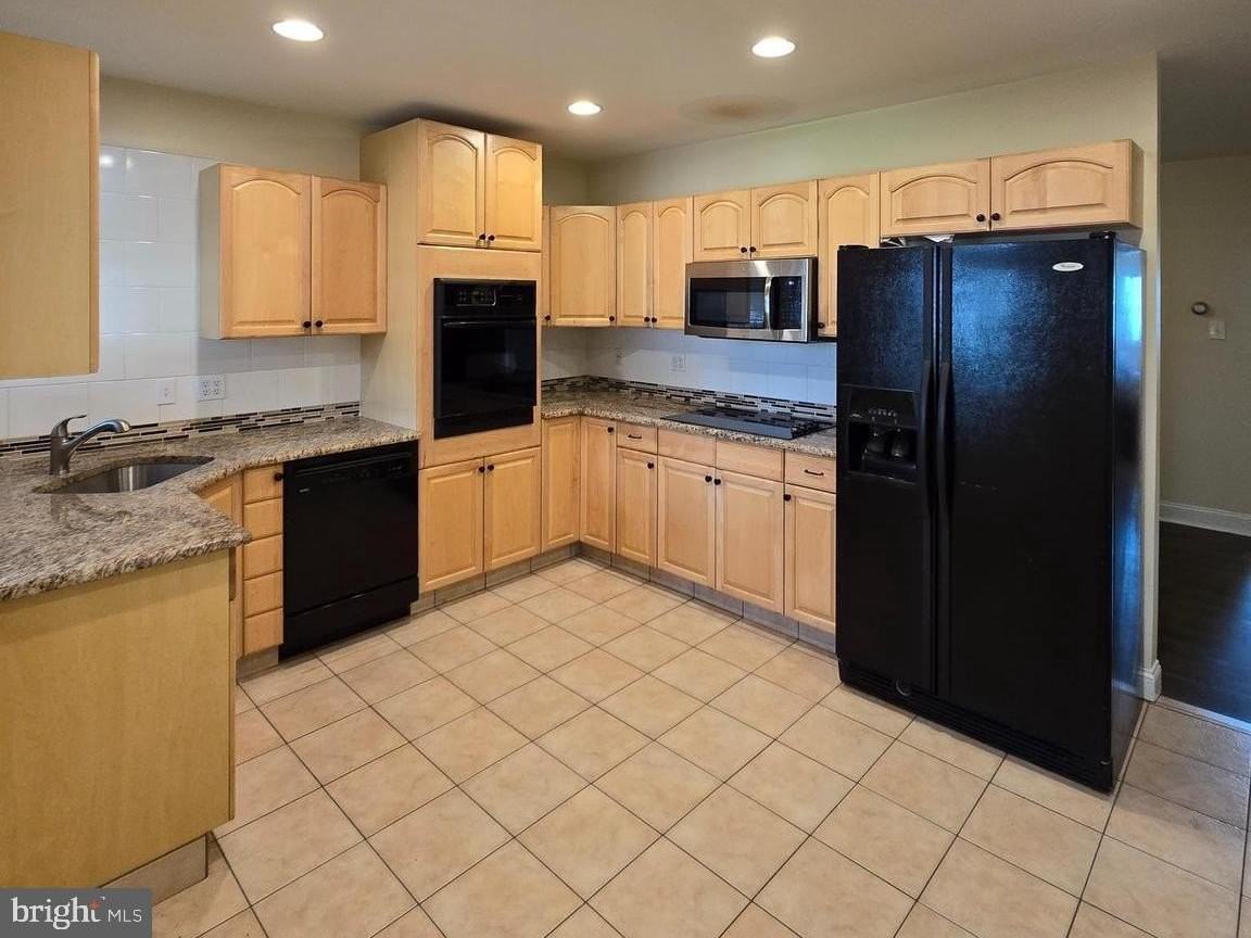 105 Pensdale St - Photo 5 of 14