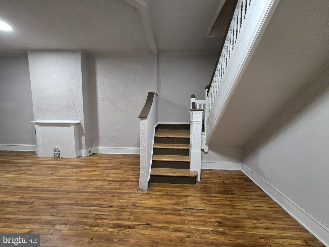 2536 W Cumberland St - Photo 6 of 31