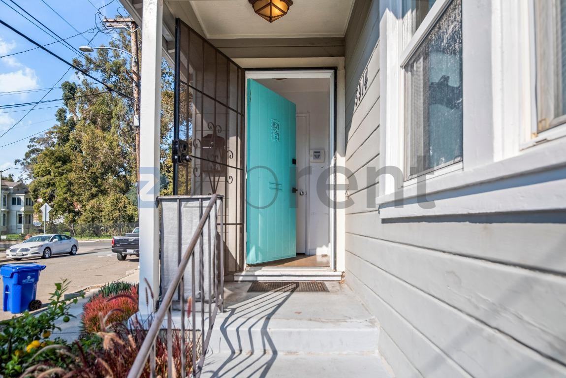 5914 Mauritania Ave - Photo 2 of 22