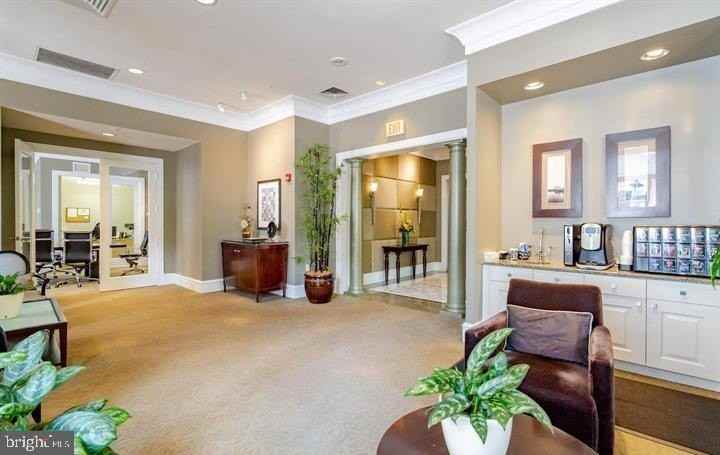 851 N Glebe Rd Apt 1113 #1113 - Photo 4 of 30