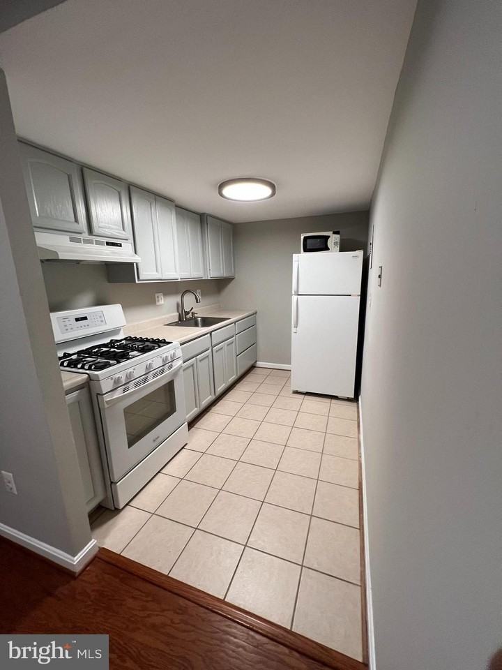 10029 Fair Woods Dr Apt 150 #150 - Photo 5 of 17