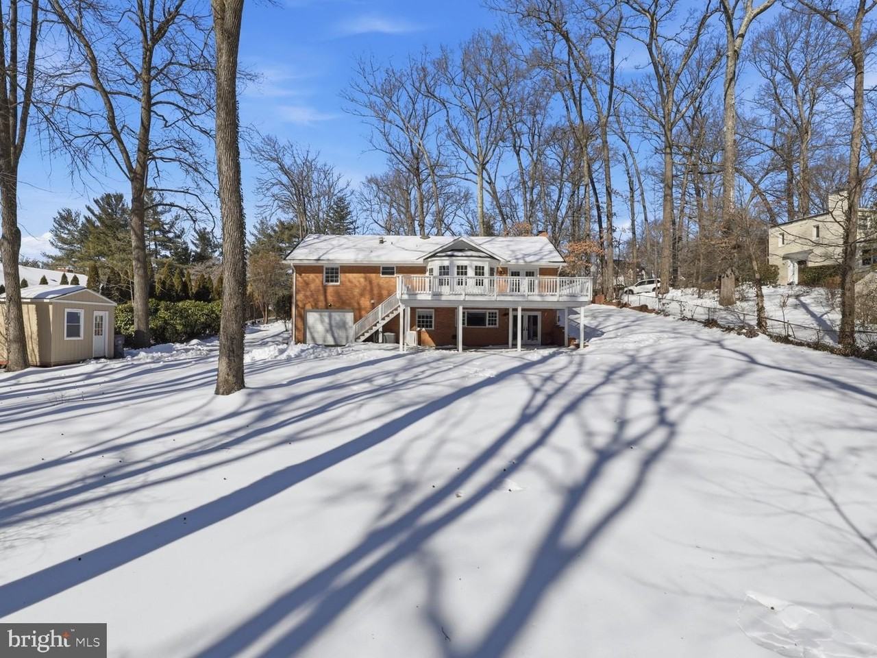 3033 Sylvan Dr - Photo 2 of 30