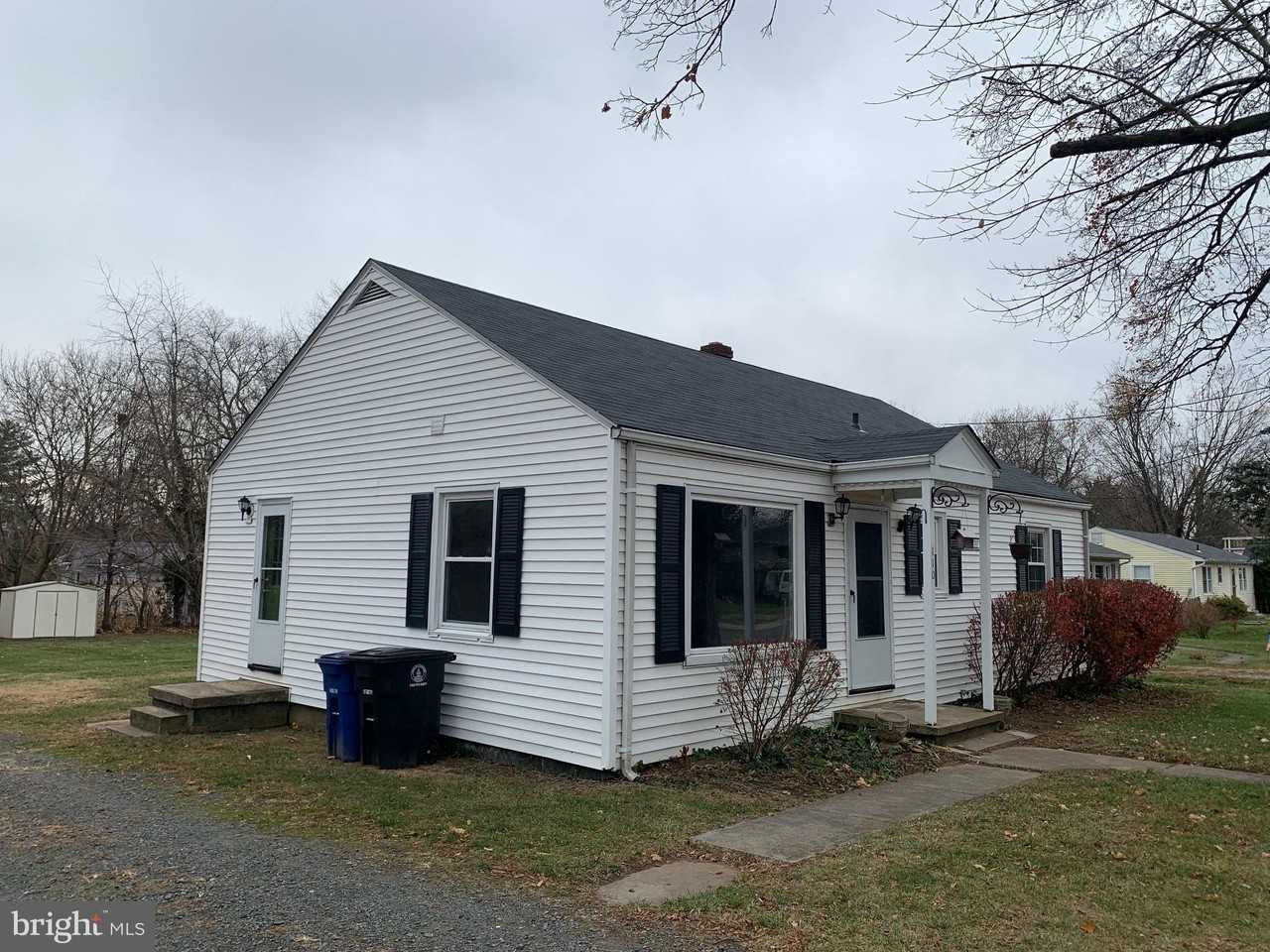 110 Pershing Ave Nw - Photo 2 of 18