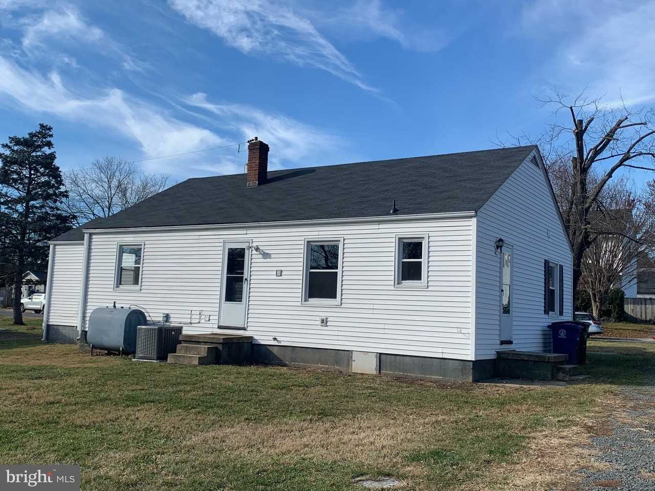 110 Pershing Ave Nw - Photo 3 of 18