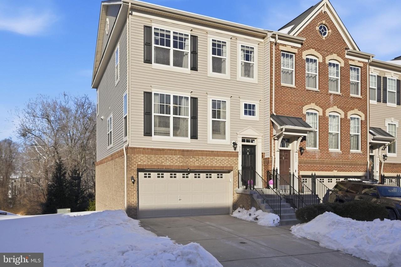 9052 Isabel Ln - Photo 2 of 37