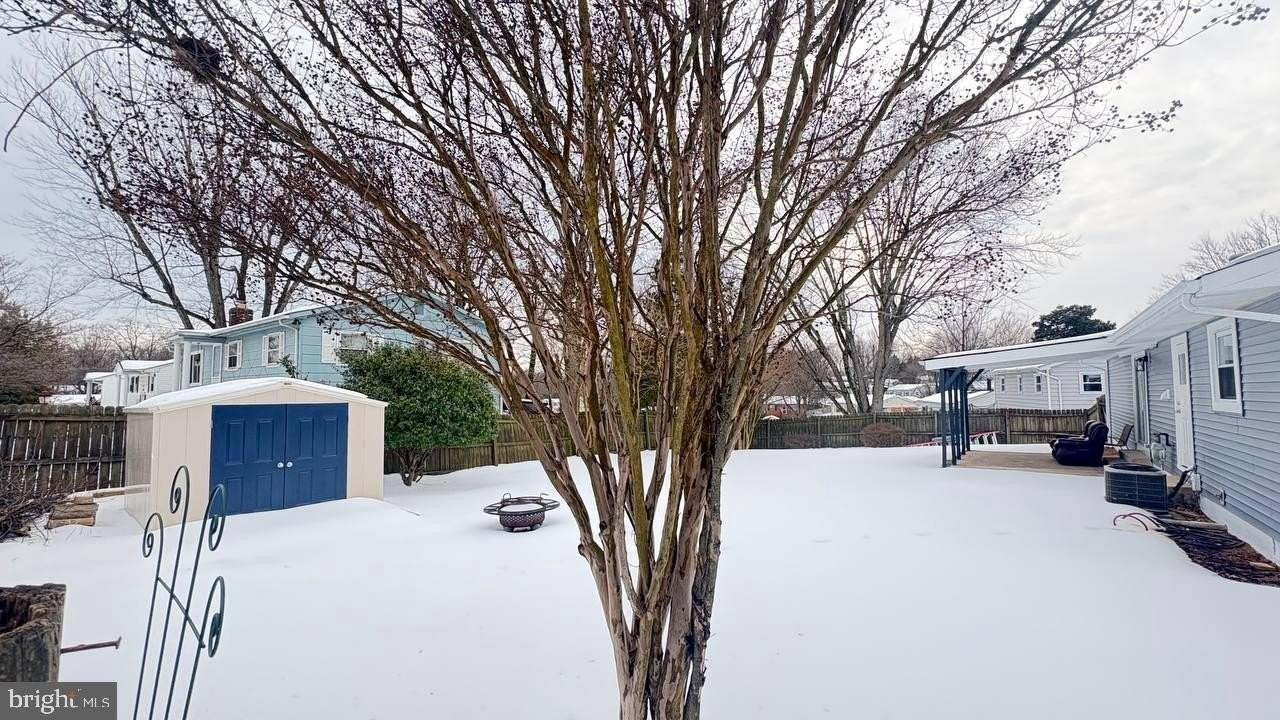 13223 Hawthorn Ln - Photo 5 of 34