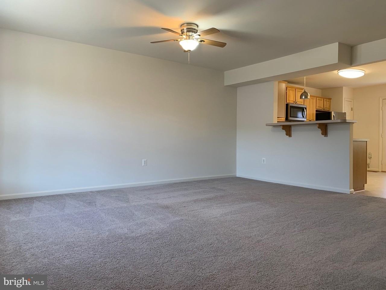 211 Merrill Ct - Photo 2 of 12