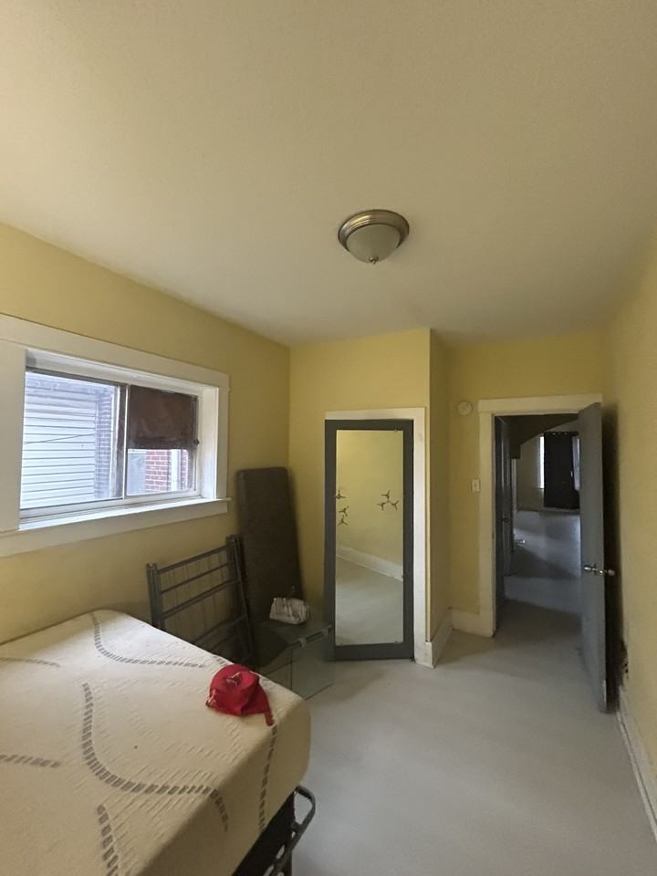 5935 Lucille Ave - Photo 4 of 15