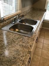 1037 Jackson Ave - Photo 2 of 11