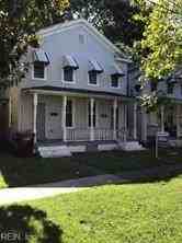 1037 Jackson Ave - Photo 3 of 11