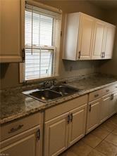 1037 Jackson Ave - Photo 7 of 11