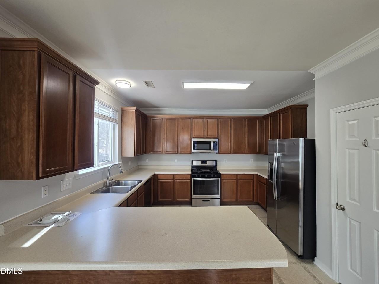 707 Delta Downs Dr - Photo 5 of 24