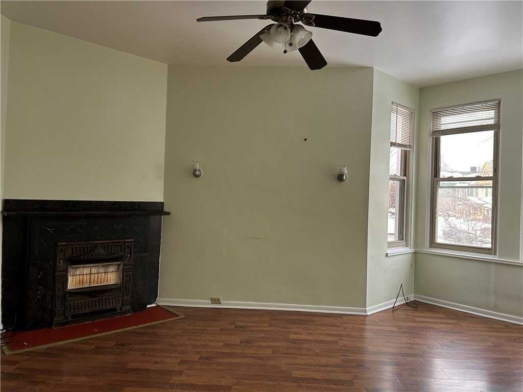 420 S Pacific Ave - Photo 6 of 16