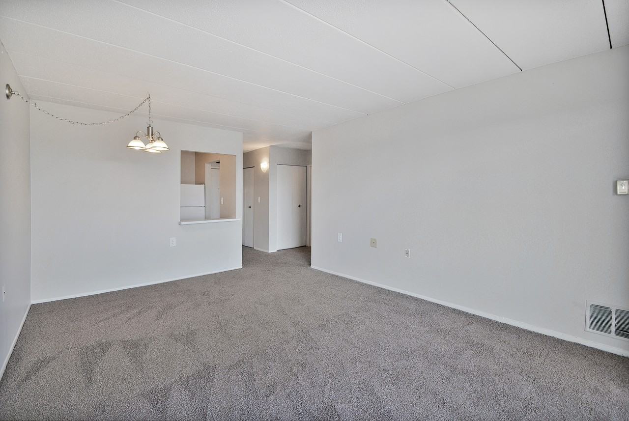 Highland Towers - Photo 3 of 17